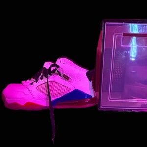 Jordan Mars 270 sz 11 wht/blu/red VG cond